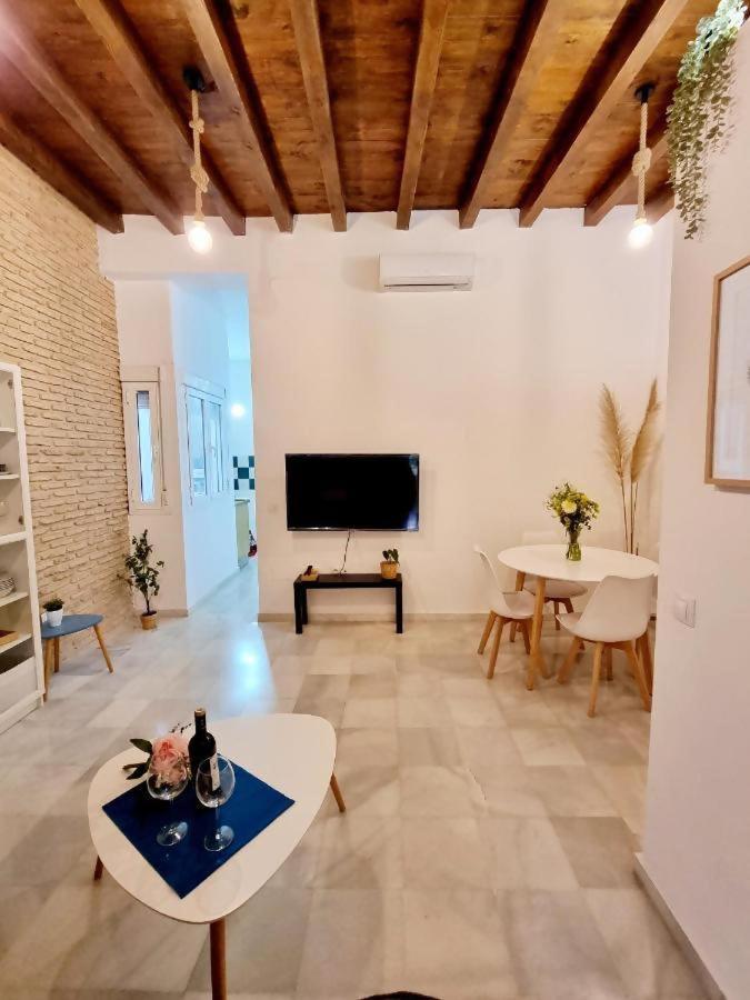 Hostfy Mercado De Triana Σεβίλλη Εξωτερικό φωτογραφία
