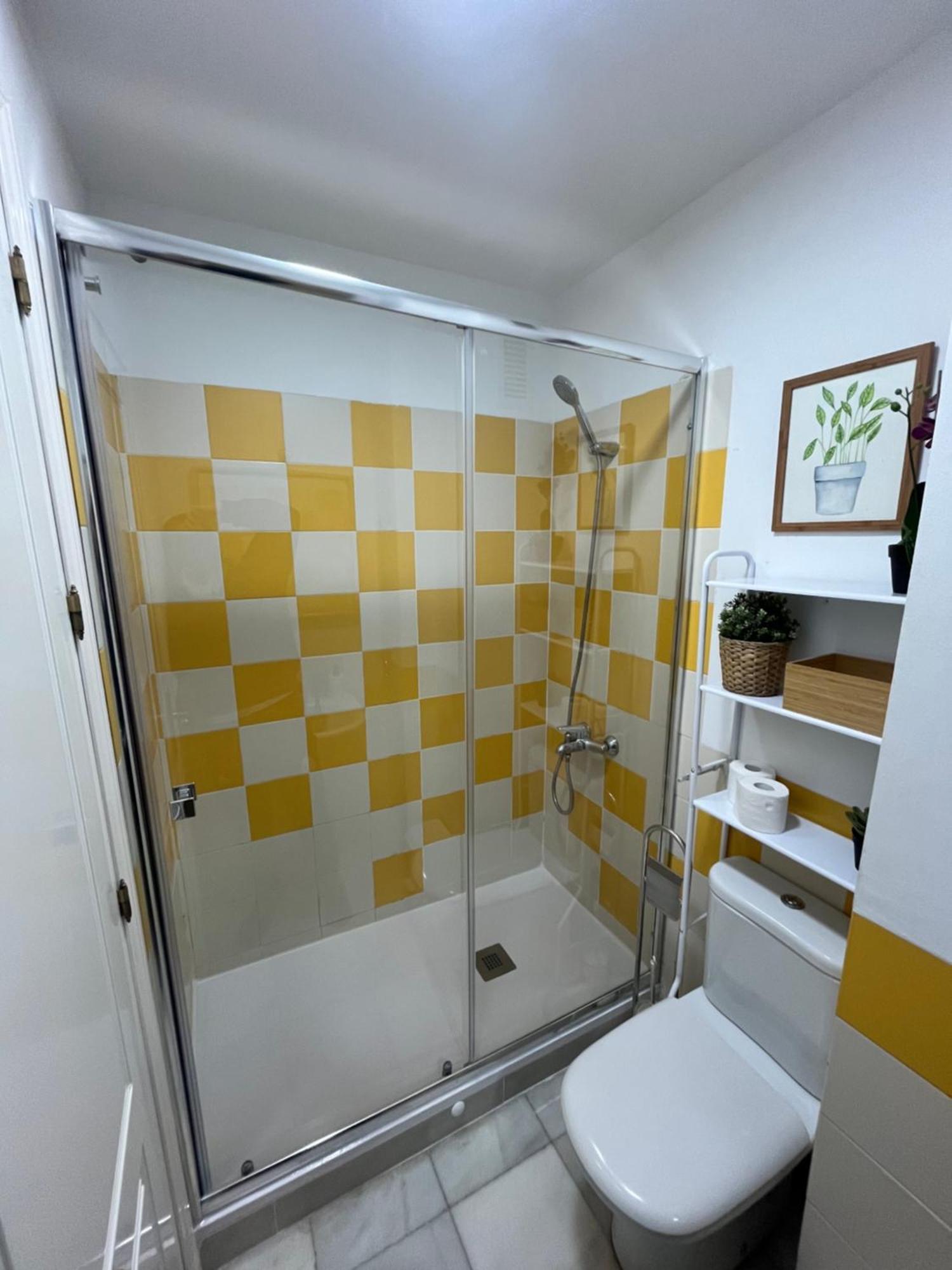 Hostfy Mercado De Triana Σεβίλλη Εξωτερικό φωτογραφία